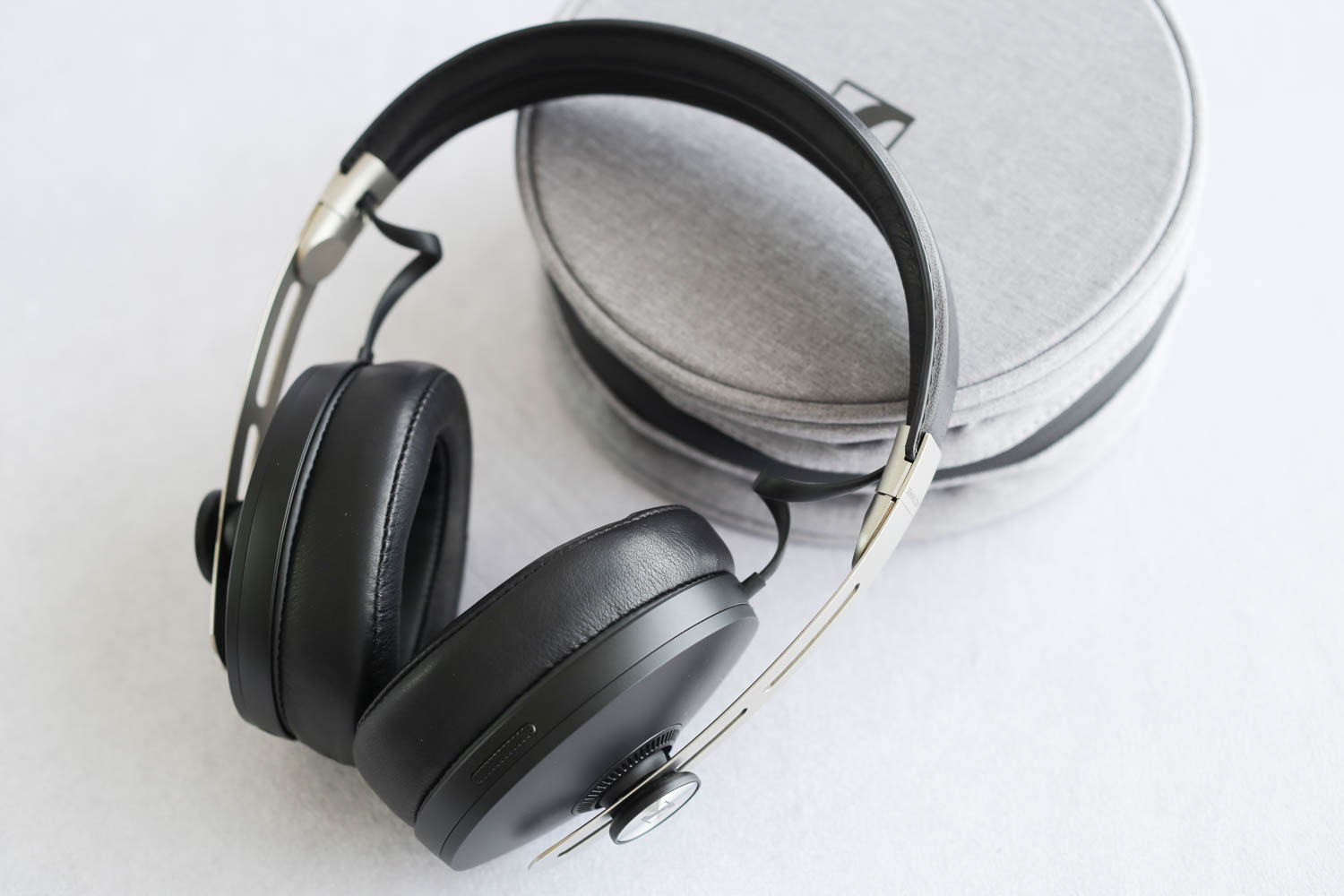 SENNHEISER MOMENTUM3 ノイズキャンセリングヘッドホン - イヤフォン